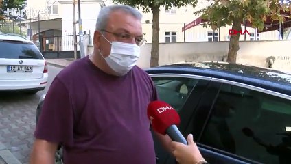 Çekmeköy'de keçinin boynuz darbeleriyle otomobile zarar vermesi kamerada