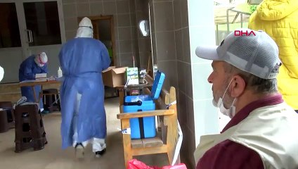 Karantinadaki çay üreticilerine 'Covid-19' testi yapılıyor