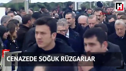 Cenazede soğuk rüzgarlar