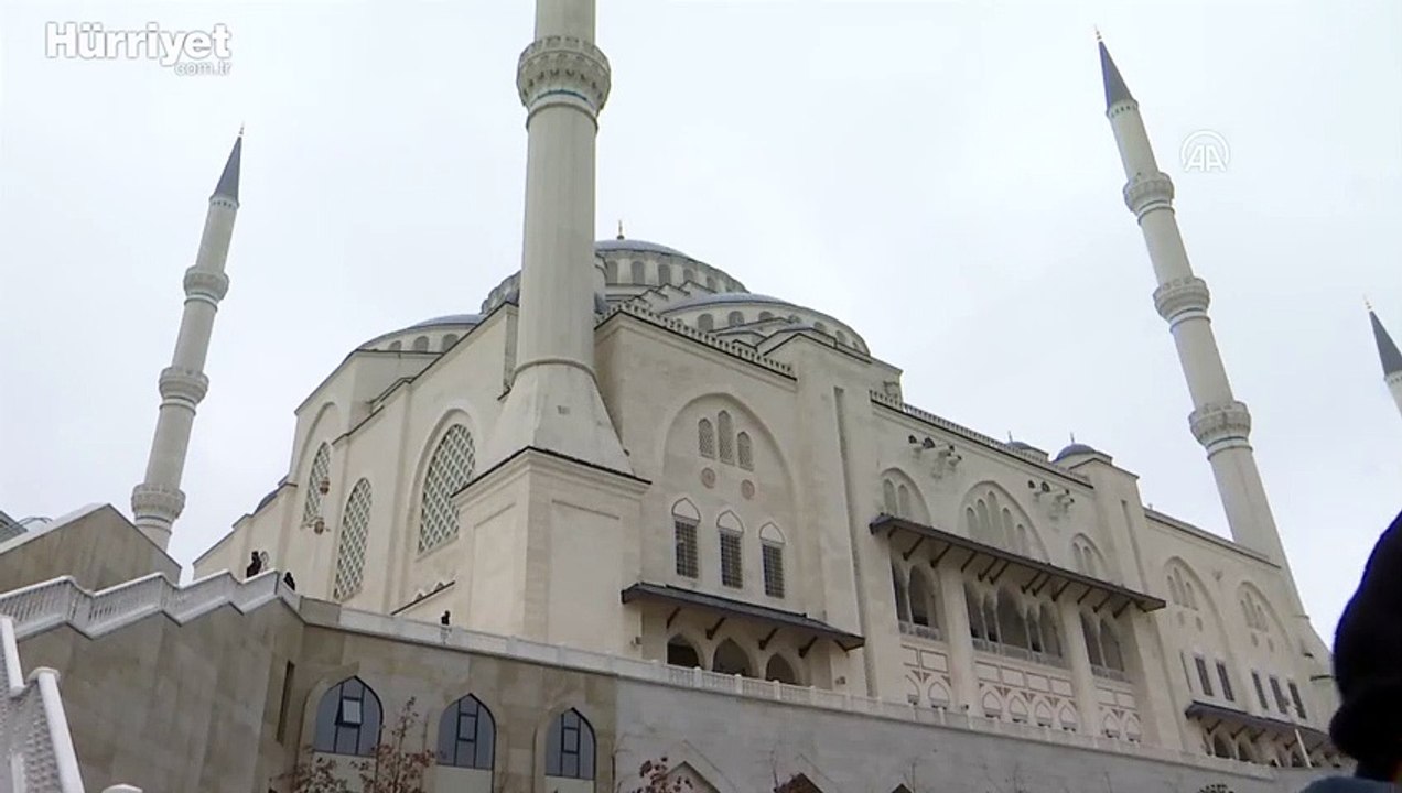Cumhurbaşkanı Erdoğan, Cuma namazından  sonra cemaati koronavirüs konusunda uyardı