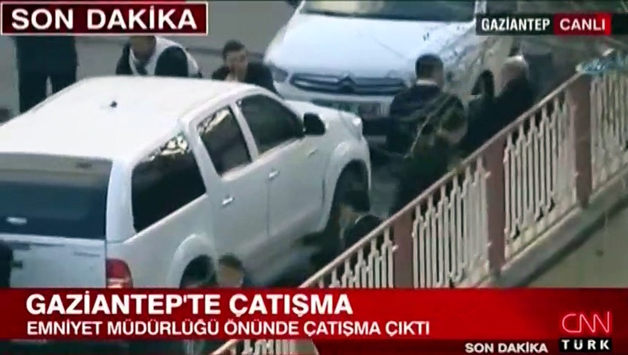 Gaziantep Emniyet Müdürlüğü önünde çatışma