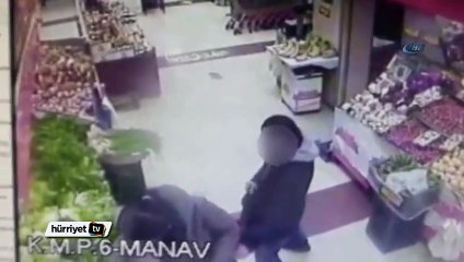 Kadınları hedef alan hırsız kamerada