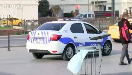 Eminönü'nde denizde ceset bulundu