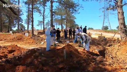 Kovid -19'dan ölenlerin cenaze işlemleri dini usullere uygun yapılıyor