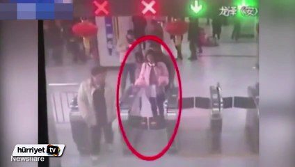 Kadın metro görevlisine saldırdı