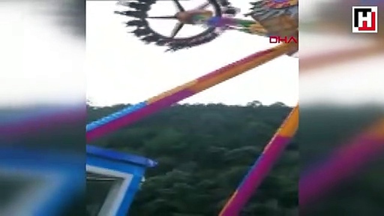 Lunaparkta peruğu uçan adam herkesi güldürdü