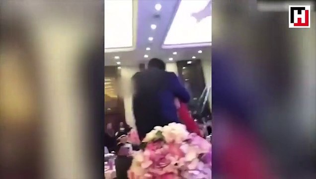 Damadın babası sarhoş olup gelini dudağından öptü!