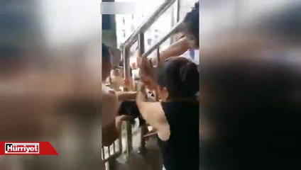 Komşular küçük kızı böyle kurtardı