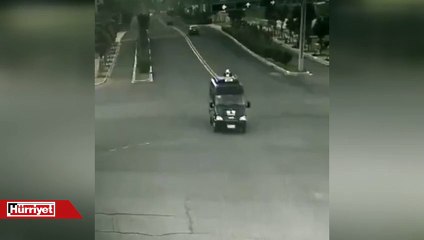 Polis aracını deviren kaza böyle kaydedildi