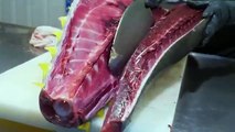 World_s Sharpest Tuna Knife_Superb yellowfin Tuna cutting skill_ Luxurious sashimi _ 最鋒利的刀_黃鰭鮪魚切割技能