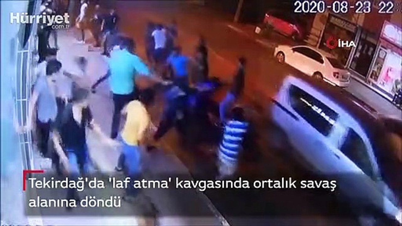 'Laf atma' kavgasında ortalık savaş alanına döndü!