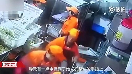 Kaynar suyu tartıştığı kişiye boca etti