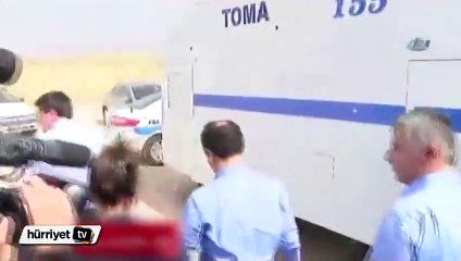 Cizre'ye gitmek isteyen Hdp'lilerin yolu Midyat'ta kesildi