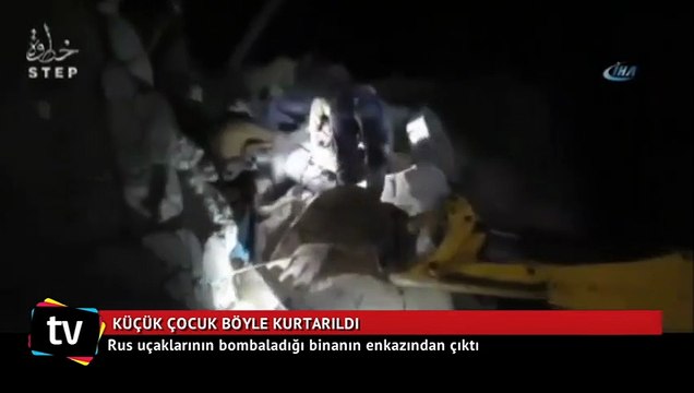 Rus uçaklarının bombaladığı binanın enkazından çıktı