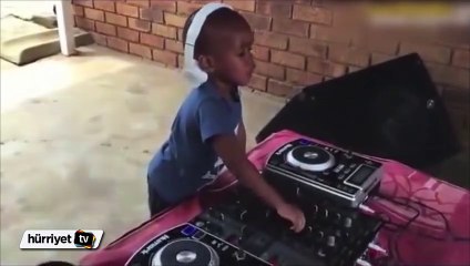 KArşınızda dünyanın en genç DJ'yi