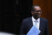 Liz Truss sacks Kwasi Kwarteng and replaces with Jeremy Hunt