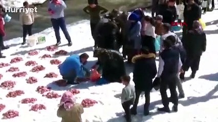 Corona virüs bitsin diye 180 koyun kurban ettiler