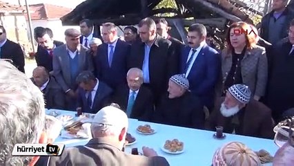 Kılıçdaroğlu, Çorum’da şehit evini ziyaret etti