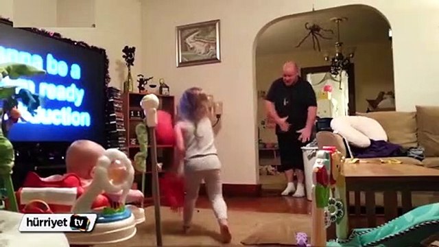 Baba ve çocuklarının görüntüleri rekor kırdı