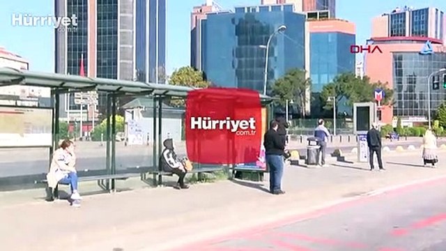 İşe gitmek için dakikalarca otobüs beklediler