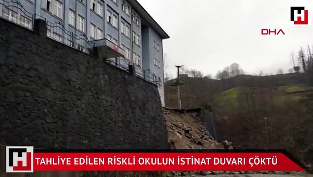 Tahliye edilen riskli okulun istinat duvarı çöktü
