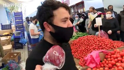 Gaziosmanpaşa'da pazarda adım atacak yer kalmadı