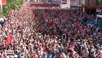 Cumhurbaşkanı: Bir pop star çıkardılar. İyi saz çalıyormuş. Sesi de güzelmiş öyle diyorlar.