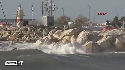 Dev dalgalara meydan okudular