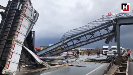 Damperi açılan kamyon karayolunu savaş alanına çevirdi