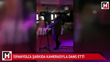 Kameramanın, kamerasıyla dansı ilgi odağı oldu