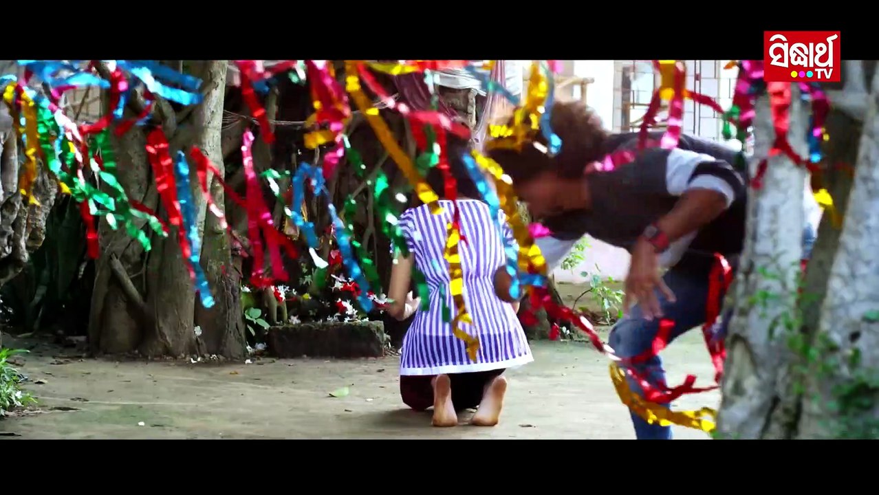 Ye_Ki_Pagalami_-_Full_Video___Film_-_LAILA_O_LAILA___Swaraj___Sunmeera___Sidharth_TV(1080p)