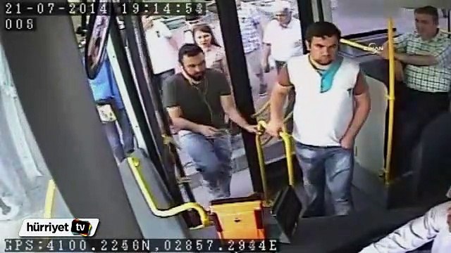 İstanbul'da otobüs şoförüne dayak kamerada