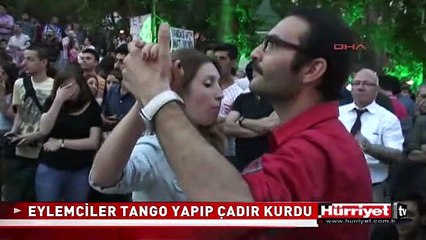 İZMİT'TE EYLEMCİLER GEZİ PARKI'NA DESTEK İÇİN TANGO YAPTI