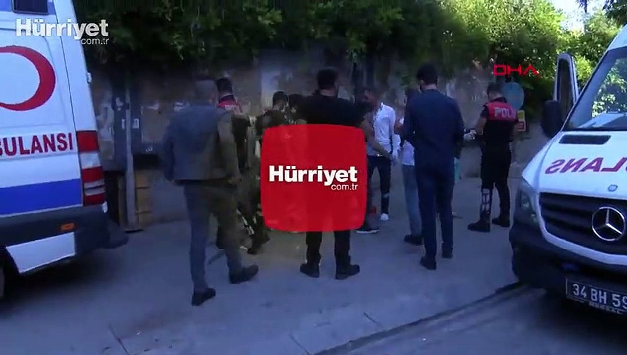 Taksim'de değnekçi terörü