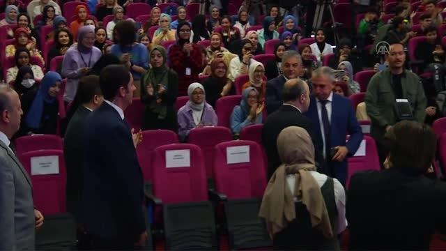 Sanayi ve Teknoloji Bakanı Varank: Türkiye Cumhuriyeti'nin ikinci yüzyılının dünyada 'Türkiye Yüzyılı' olacağına inanıyoruz ve buna göre çalışıyoruz