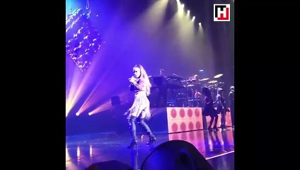 Demet çığlık çığlığa seyretti