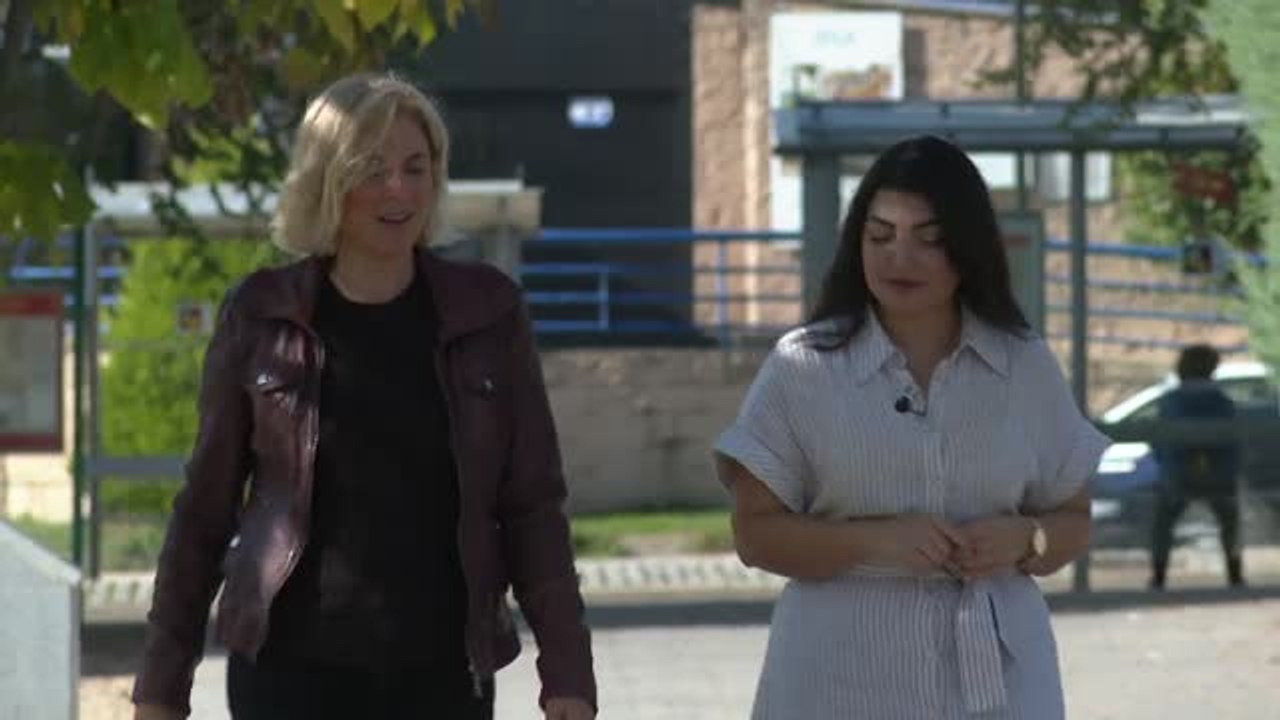 El reproche de las mujeres iraníes a los políticos: ¿es el olor a petróleo que no deja oler la sangre de los muertos?