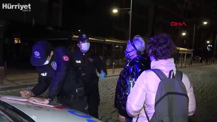 Maske denetimi yapan polise tepki gösterdi: 'Ne sanıyorlar bunlar kendini' dedi