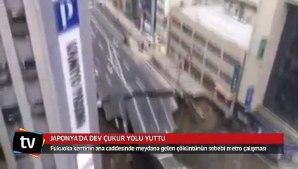 Japonya'da dev çukur yolu yuttu