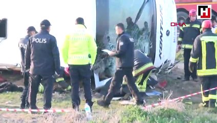 Denizli'de yolcu otobüsü devrildi 2 ölü, 34 yaralı