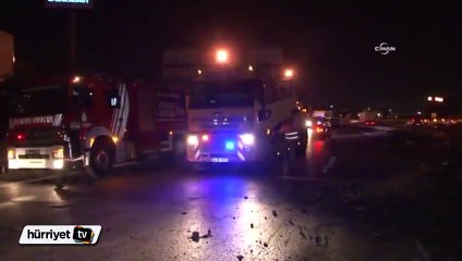 Devrilen kamyon TEM Otoyolu’nu kilitledi