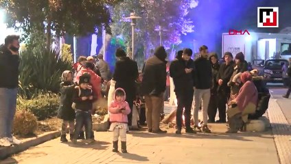 Elazığlılar, sokakta ve toplanma alanlarında geceyi geçirdi