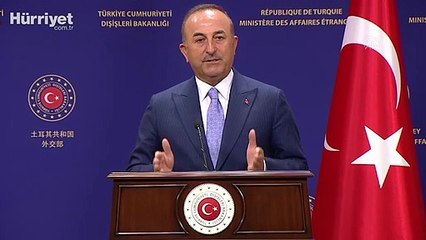 Bakan Çavuşoğlu'ndan Macron'a sert tepki