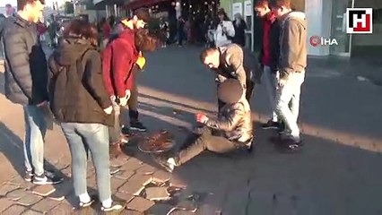 Taksim Meydanı’nda hayrete düşüren dilencilik yöntemi