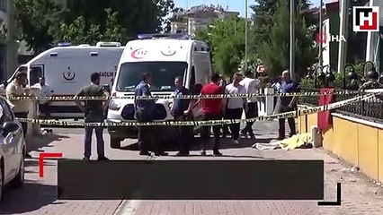 Arabadan inen eşine kurşun yağdırdı