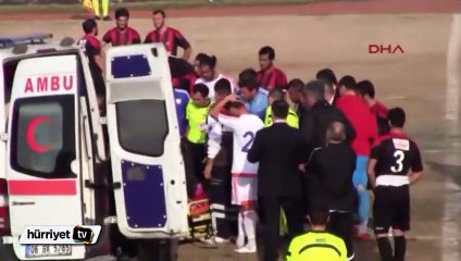 Dili ters dönen futbolcuyu orta hakem kurtardı