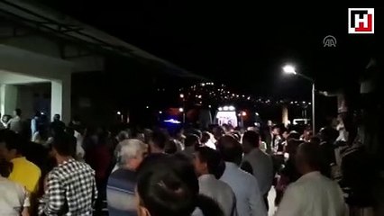 Diyarbakır’da minibüsün geçişi sırasında patlama