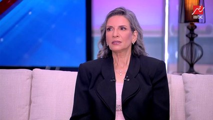 ألفت امام: بلجأ لعمليات التجميل كل فترة علشان لما أصحى الصبح وأبص في المراية أعرف نفسي .. ياسمين عز : احيكي على صراحتك