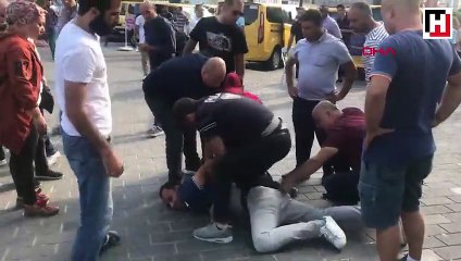 Taksim'de dolandırıcıya polis çelmesi