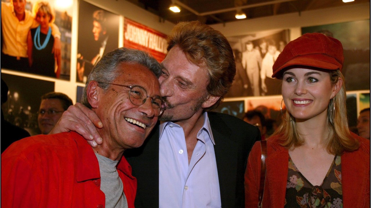 VOICI - Jean-Marie Périer raconte l'enterrement surréaliste de la mère de Johnny Hallyday